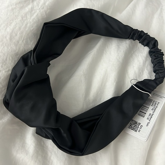 Lululemon Knot Stopping Satin Headband - Picture 4 of 7